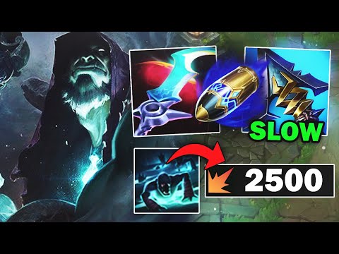 Yorick but I build Lethality and my Ghouls 1 shot anyone.. but my team is inting so i have to carry