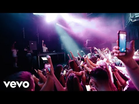 Ryan Ennis, Michaela - Close (Club Video)