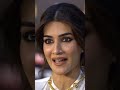 Kriti Sanon Hot FaceCard Review Vertical Songs 4K