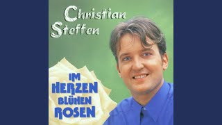 Im Herzen Blühen Rosen Music Video