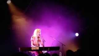 Nina Nesbitt | &quot;Just before goodbye&quot; [Live in Paris]