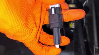 2006 Honda CRV Brake Light Fuse & Stop Light Switch Replacement - Check for Brake Light Stuck On