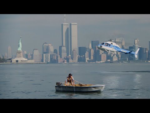 CROCODILE DUNDEE II - Clip New York Fischen