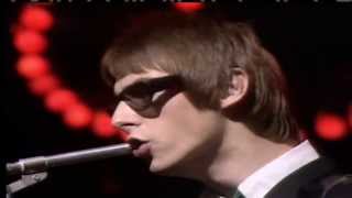 The Jam - All Around The World (HD)