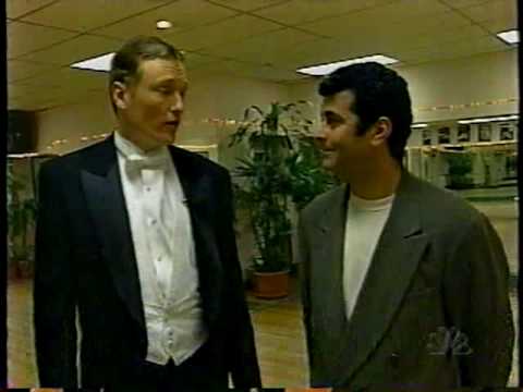 Conan se učí tancovat