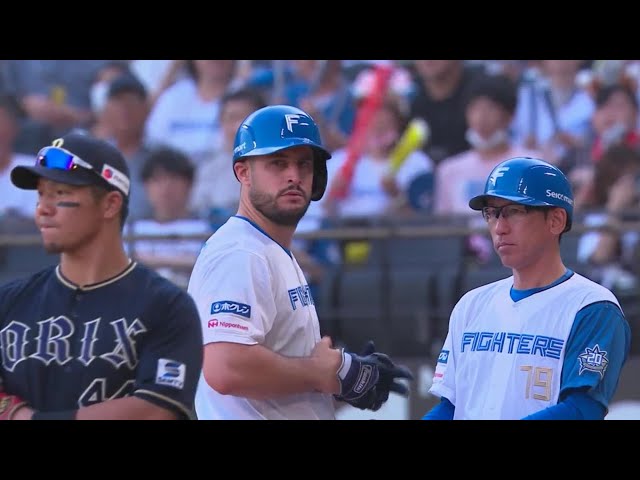 【7回裏】高めの変化球に対応!! ファイターズ・マルティネス タイムリーヒットで反撃開始!!  2023年9月3日 北海道日本ハムファイターズ 対 オリックス・バファローズ
