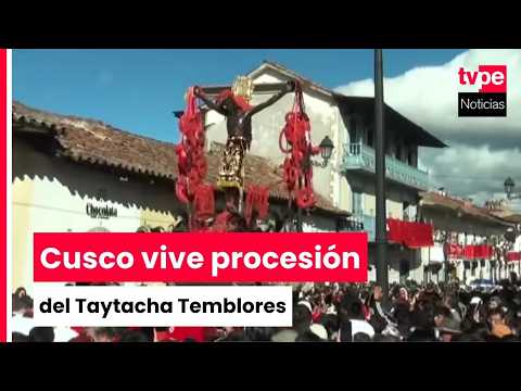 Miles acompañan procesión del Señor de los Temblores en Cusco