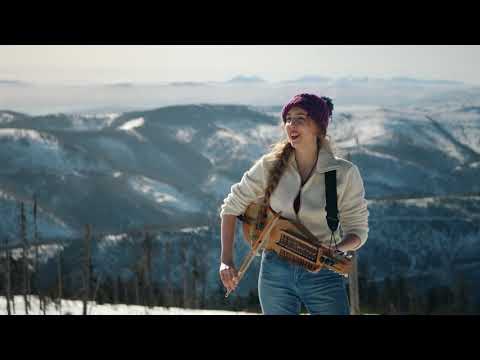 Singing in the mountains - Fear a' Bhàta / nyckelharpa