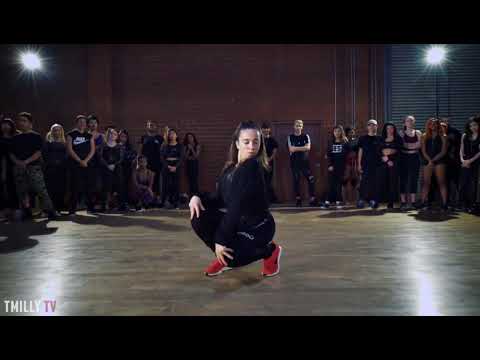download lagu mp3 mp4 Kaycee Rice Jennifer Lopez Aint Your Mama, download lagu Kaycee Rice Jennifer Lopez Aint Your Mama gratis, unduh video klip Kaycee Rice Jennifer Lopez Aint Your Mama