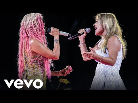 KAROL G, Amaia Montero - ROSAS (En Vivo) | La Oreja de Van Gogh