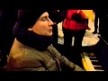 Гарна пісня під піаніно на Євромайдані 