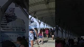 Disney Fantasy and Dream at Nassau together!! #disney #cruiseship #disneydream #disneyfantasy