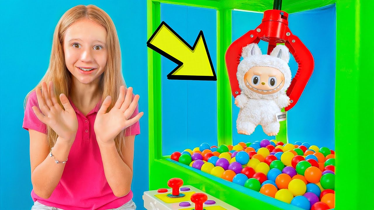 Nastya and Evelyn - a story about toys and caring for them