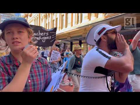 Sydney protest Refugees need permanent protection!