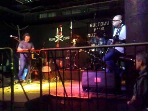 ANTHIMOS  APOSTOLIS - GARY HUSBAND - ETIENNE MBAPPE w KULTOWYM KLUBIE "ZERO" - 1 czerwiec 2011 r.