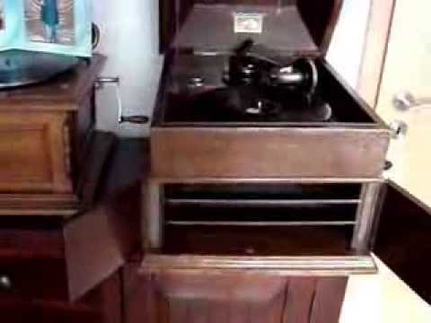 Colonial Club Orchestra - Flower of Love - foxtrot, 1928