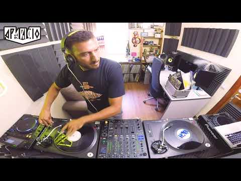 V. Aparicio :: Gold Vinyl Series #07 [Mundo Evassion]