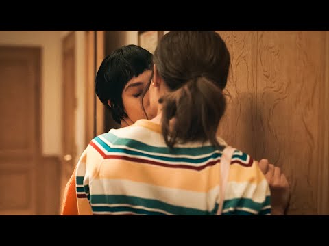 Irma Vep 1x07 Kiss Scene - Mira and Regin