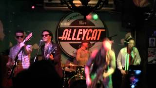 Ungawa  THE FUZILLIS@Deviation Street