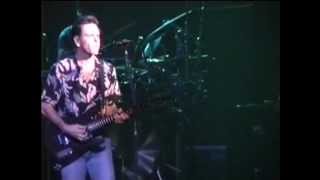 Victim or The Crime (2 cam) Grateful Dead - 10-28-1990 Zenith, Paris (France) set2-11