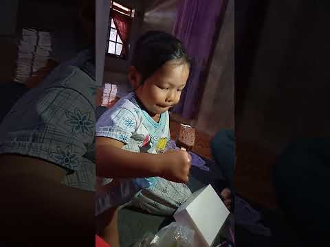 eemmmm .... enaknyaa maem ice cream 🍦