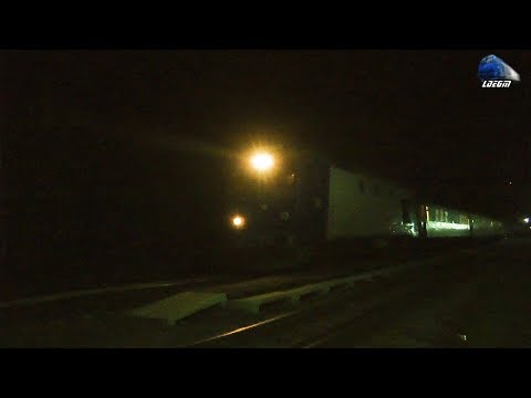 GM 65-1300-6 & IR1742 Satu Mare-Bucuresti Nord in Gara Bratca Station pe Seara/on Evening