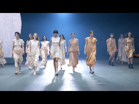 Issey Miyake Spring Summer 2023