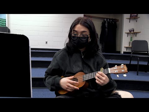 Gar-Field High School's Ukulele Class