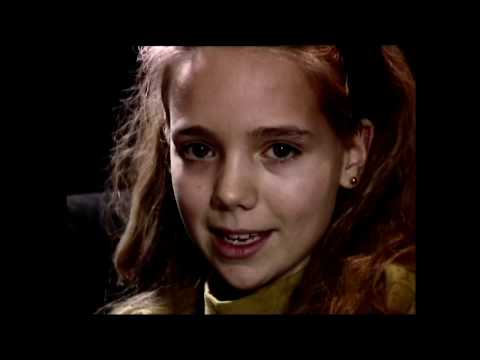 Lucie Vondráčková - Medvídek z plyše (Oficiální Videoklip)