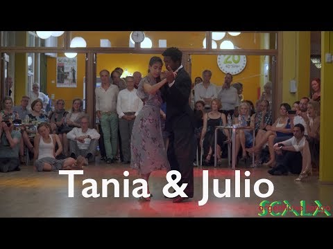 Tania Heer and Julio Alvarez - Amarras