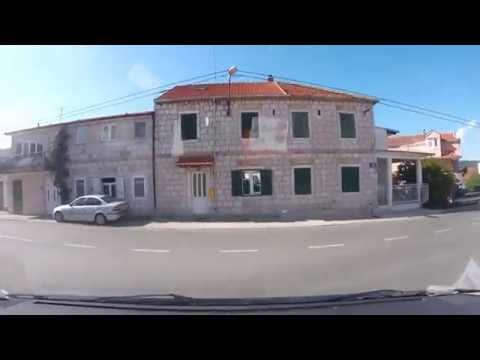 Road to Villa Marchelina - Grubine