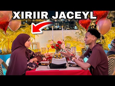 XIRIIR JACEYL HAL MALIN AH AYAN NA DHEX MARAY MIMI IYO ANIGA 😃😃..