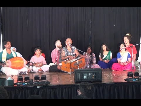 ISKCON Toronto - Madhava Das - Rathayatra Kirtan 2018