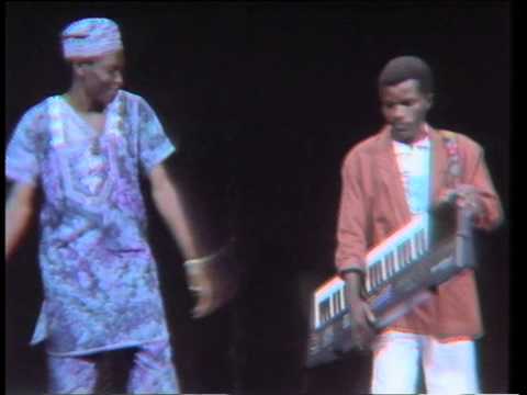 Vavá ''Do Kwanza Sul'' - Meu Azar (Ao Vivo na TPA Angola) 1993