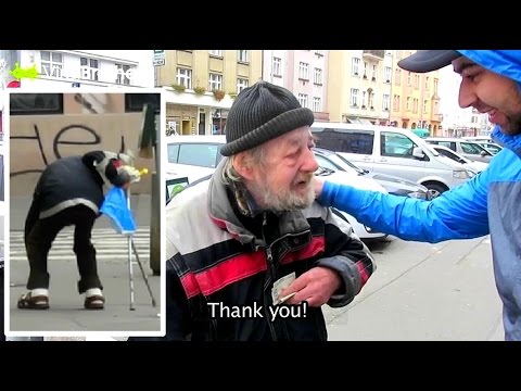 Homeless Gets $1000 For His Honesty (Wallet Theft Experiment)