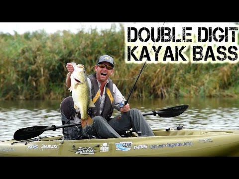 Kayak Fishing: 10 pound Largemouth Bass in Texas