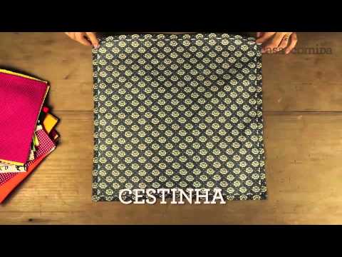 Cinco dobraduras de guardanapos