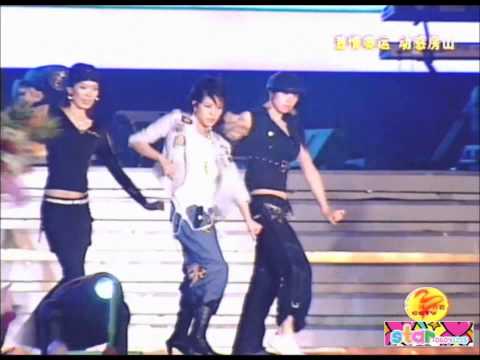 BoA's Fan at stage while performing MOTO