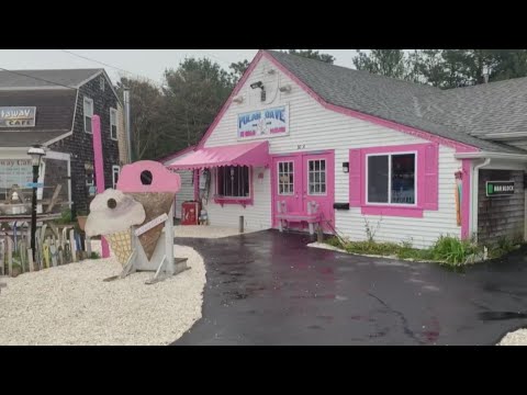 Why 17-Year-Old Quit an Ice Cream Parlor the Day It Reopened