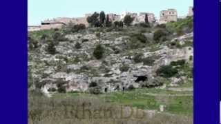 preview picture of video 'Grotte.Alte.Day_II^.Escursione.in.Valle.dell'Ippari..Vittoria.(Rg)'