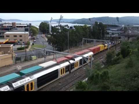 5BW4 - blocked out by passenger train! - 31/10/14