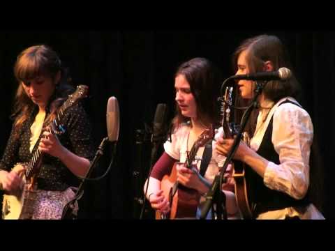 CALLIOPE : Tashina Clarridge, Emily Mann, and Amy performing at The Freight + Salvage