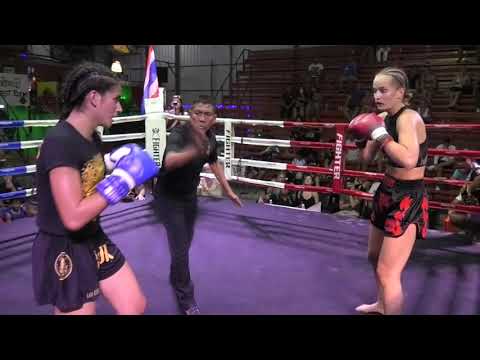 Lucia Sinbimuaythai from Argentina 🇦🇷 fights at Rawai Boxing Stadium, 1st November 2019
