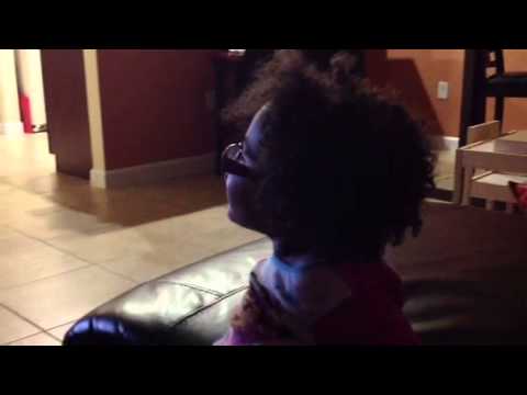 Iza Sings Flawless (flowers)