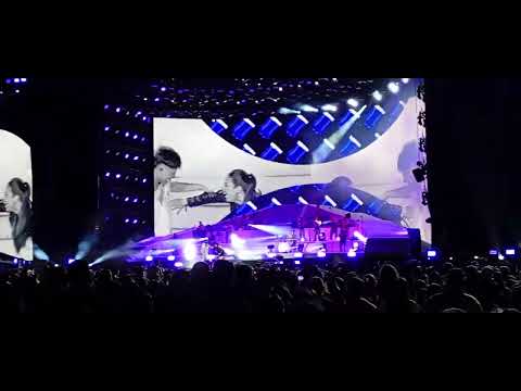 Luck Ra y euge Quevedo en Vélez