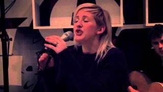 Ellie Goulding - My Blood (Live) - KITCHEN SESSIONS