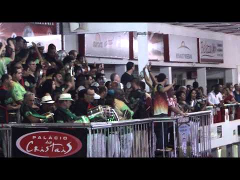 Pixulé canta o samba do Império da Tijuca de 2014 na quadra do Salgueiro
