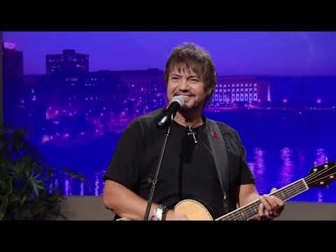 Jeff Bates - "Sleepin' In" (Live on CabaRay Nashville)