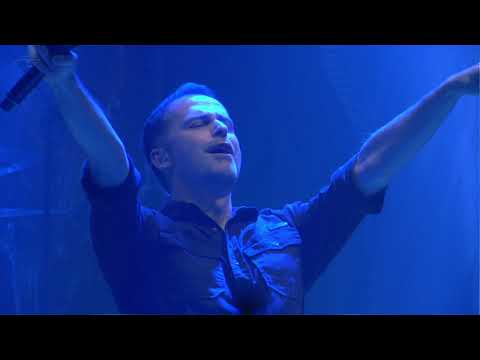 Videoclip de Imaginations from the Other Side (Live) — Blind Guardian