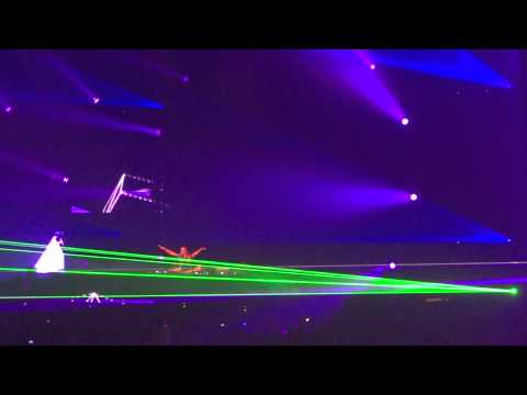 Markus Schulz playing Go! (with Dennis Shepard) at ASOT 550 Den Bosch (31-03-12)